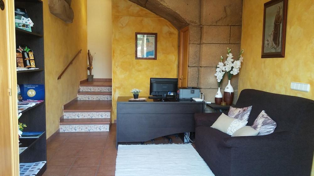 Hostal Sant Roc Botarell Luaran gambar