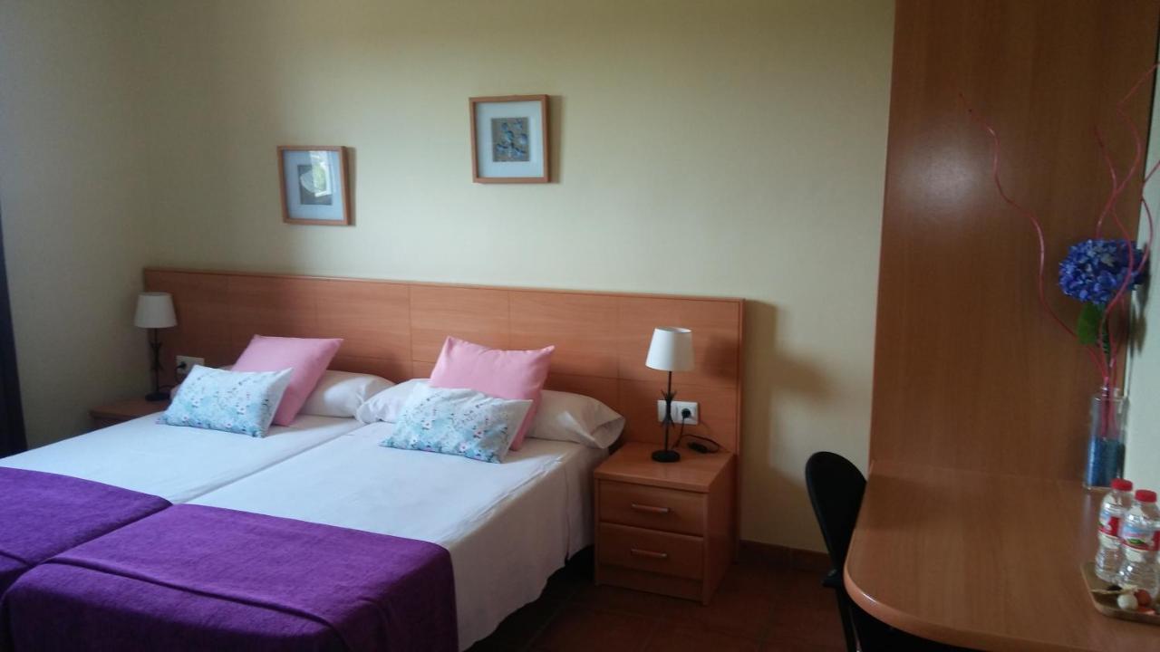 Hostal Sant Roc Botarell Luaran gambar