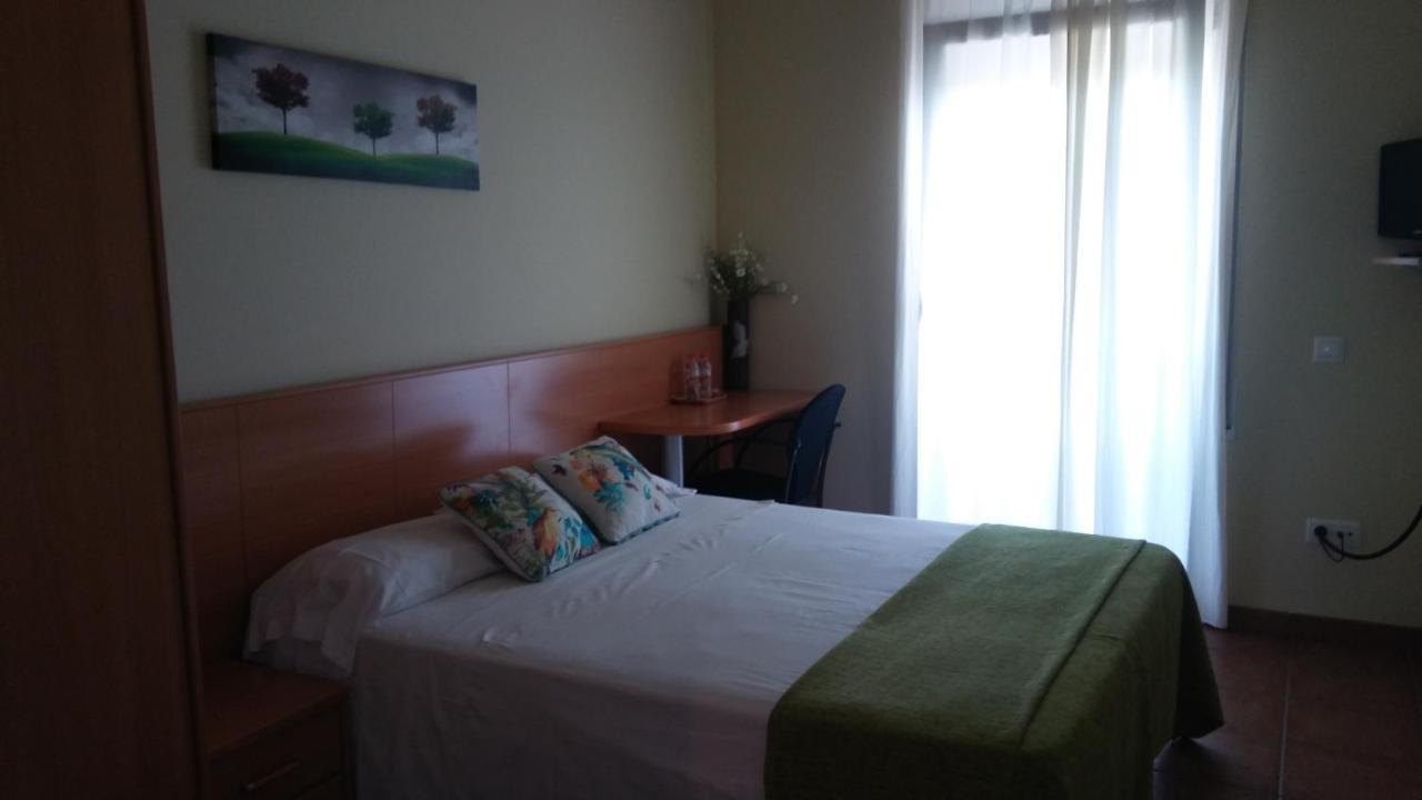 Hostal Sant Roc Botarell Luaran gambar