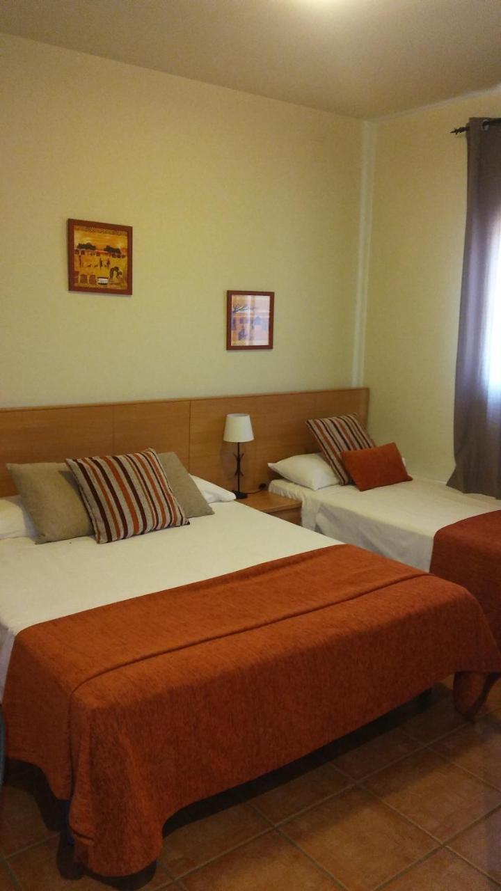 Hostal Sant Roc Botarell Luaran gambar