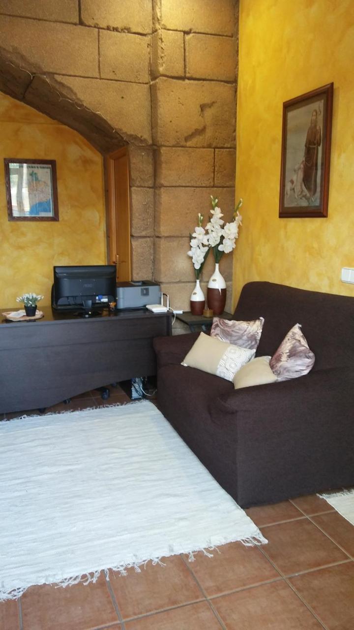 Hostal Sant Roc Botarell Luaran gambar